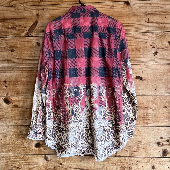 One 24 Red Black Plaid button down shirt with cheetah design/raw hem - Picture 3 of 12